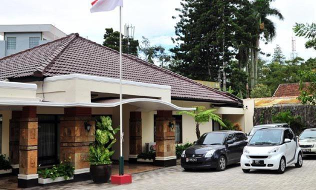 Magnolia Bed & Breakfast Bandung Eksteriør billede