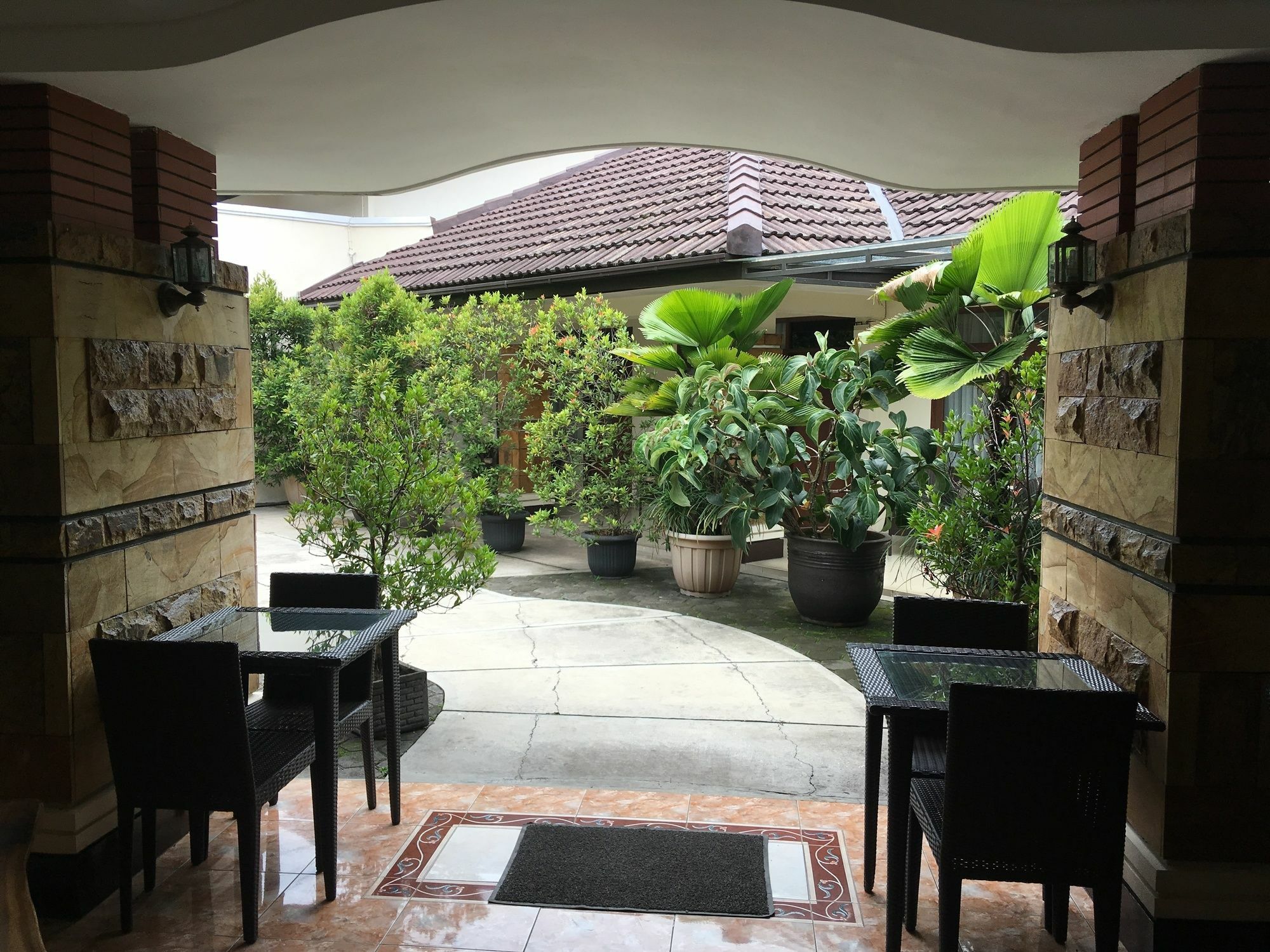 Magnolia Bed & Breakfast Bandung Eksteriør billede